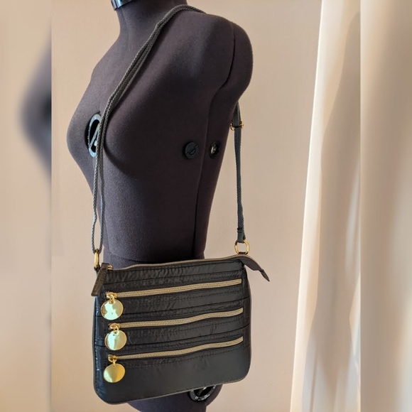 Avon | Purse - Picture 2 of 5